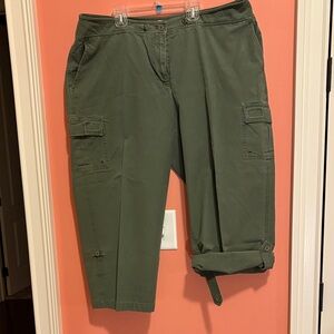 Women’s Green Cargo Pants